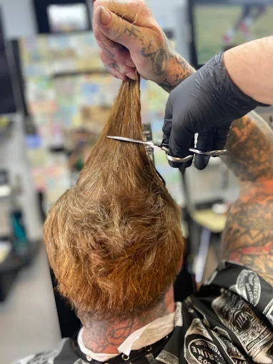 Hot Towel Shave in Denver: The Ultimate Grooming Experience - Denver barbershop guide