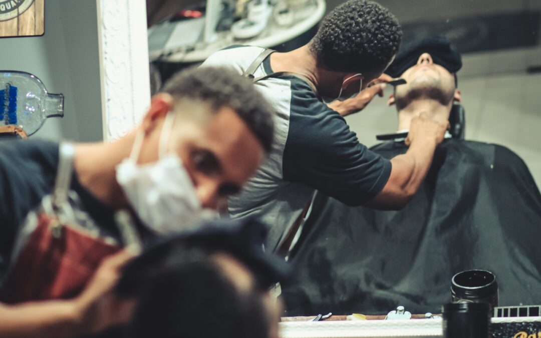 5 Reasons Why Barbers Use Hot Towels During a Shave
